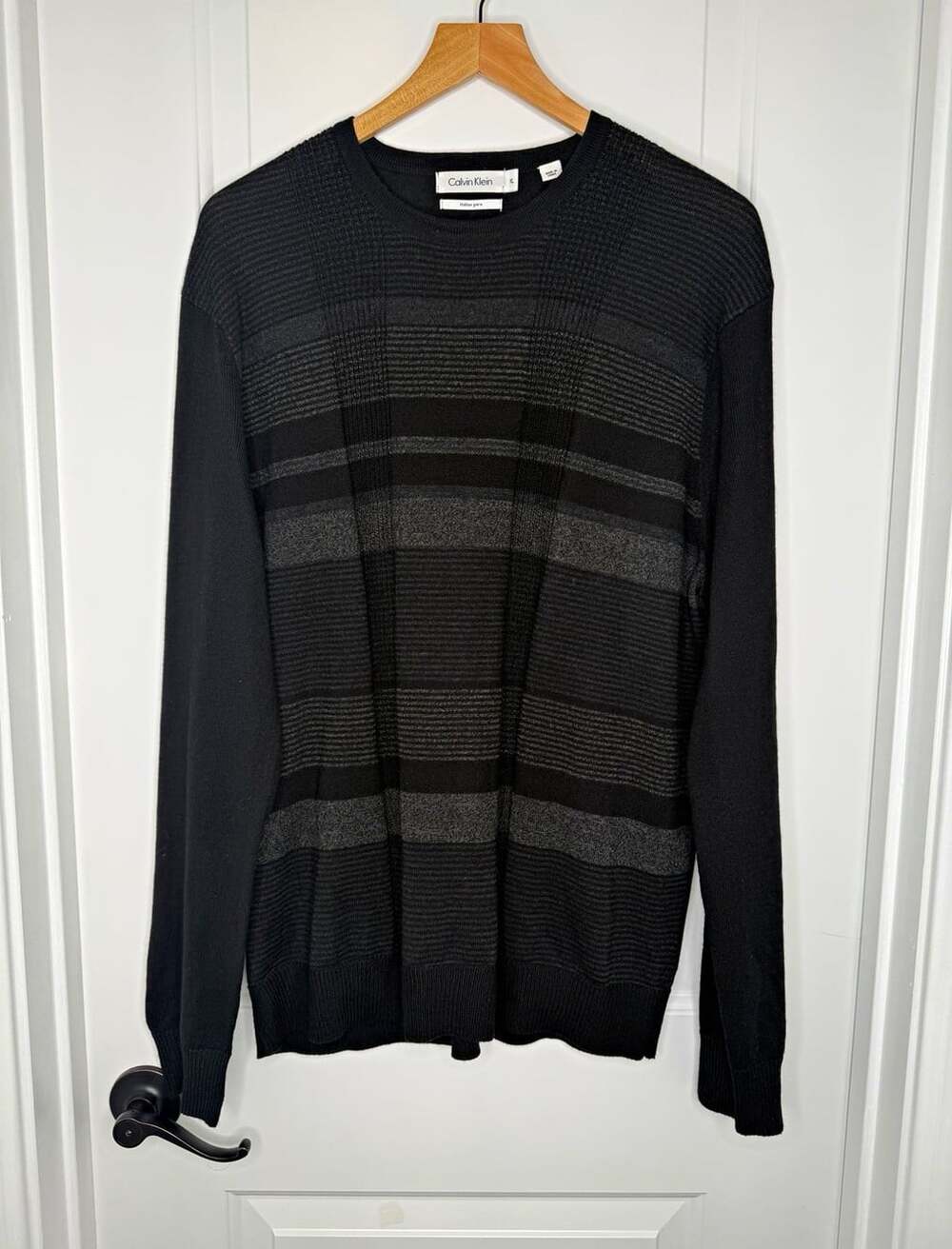 Calvin Klein Sweater Men's XL Black Gray Striped Knit Crewneck Pullover